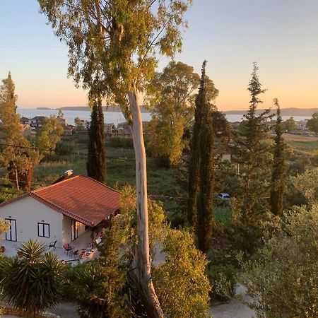 Gialova Garden Bungalow Eksteriør bilde